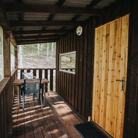 Отель Livranda Camping Houses Saunags Экстерьер фото