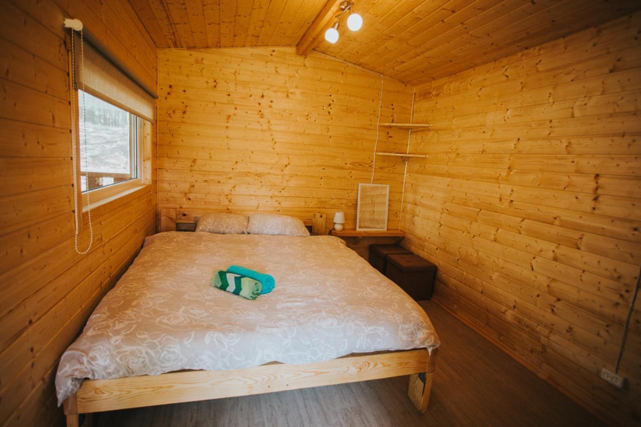 Отель Livranda Camping Houses Saunags Экстерьер фото